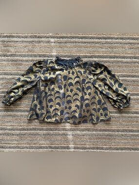 Banana Republic Toddler Girl Black Jacquard Top with Gold Scallop Pattern